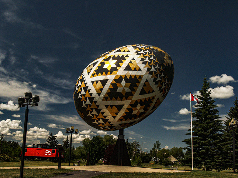 Vegreville Pysanka